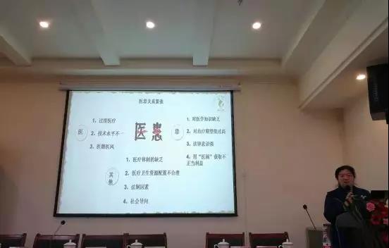 热烈祝贺重医附二院生殖中心荣昌指导中心成立